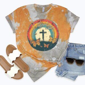 NWT Love in Faith Women's XL Short Sleeve Tee Shirt - Rainbow & Cross Graphic